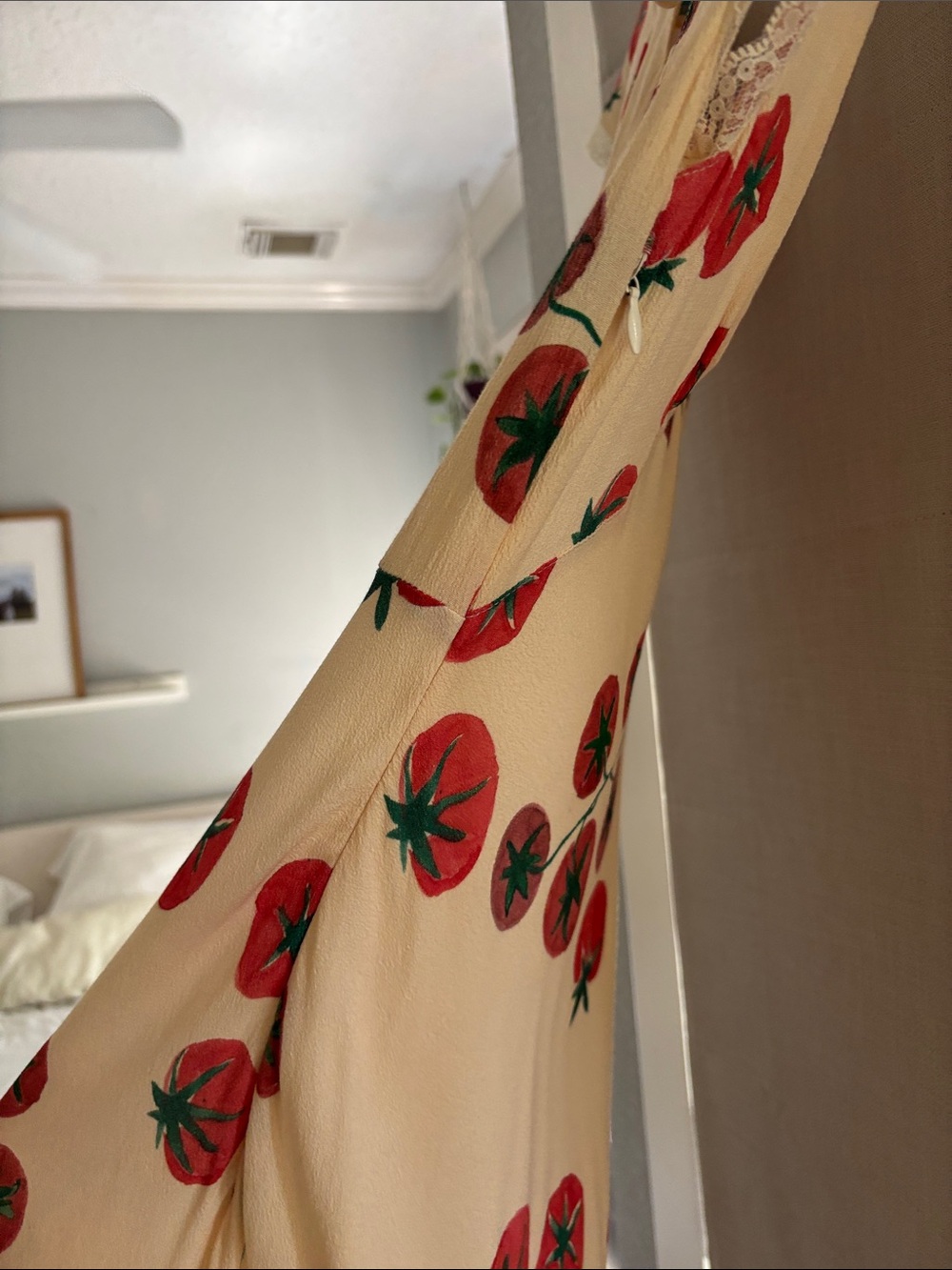 VRG GRL Tomato-Print Slip Dress - Picture 6 of 7